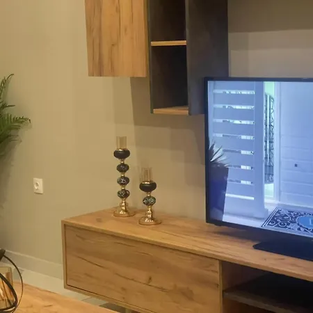 Апартаменты Agora Luxury 5 Лоутраки