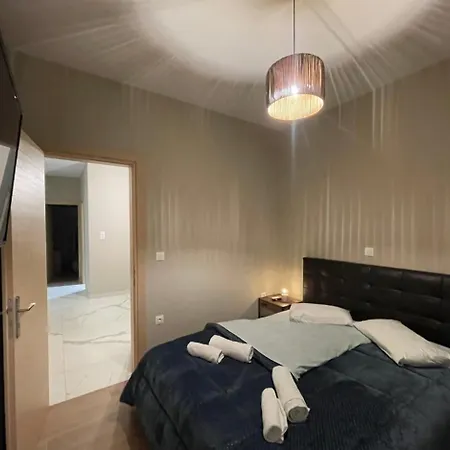 Agora Luxury 5
